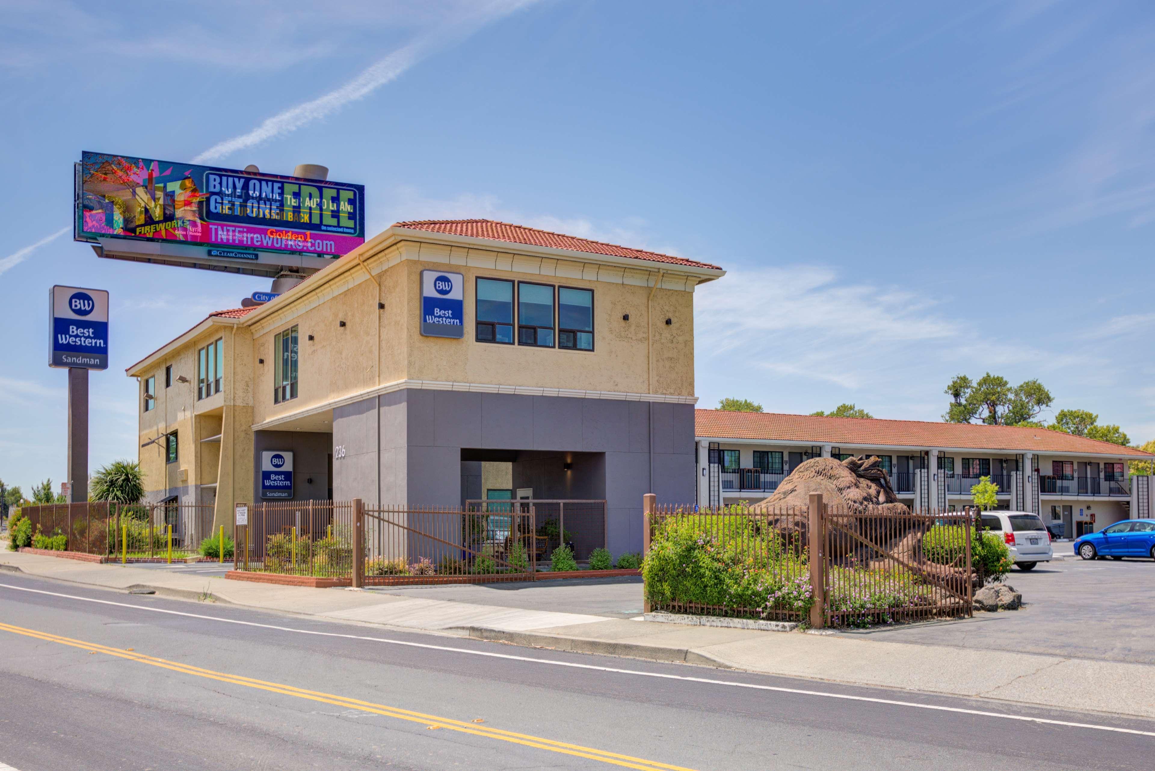 Western Sandman Hotel 3*