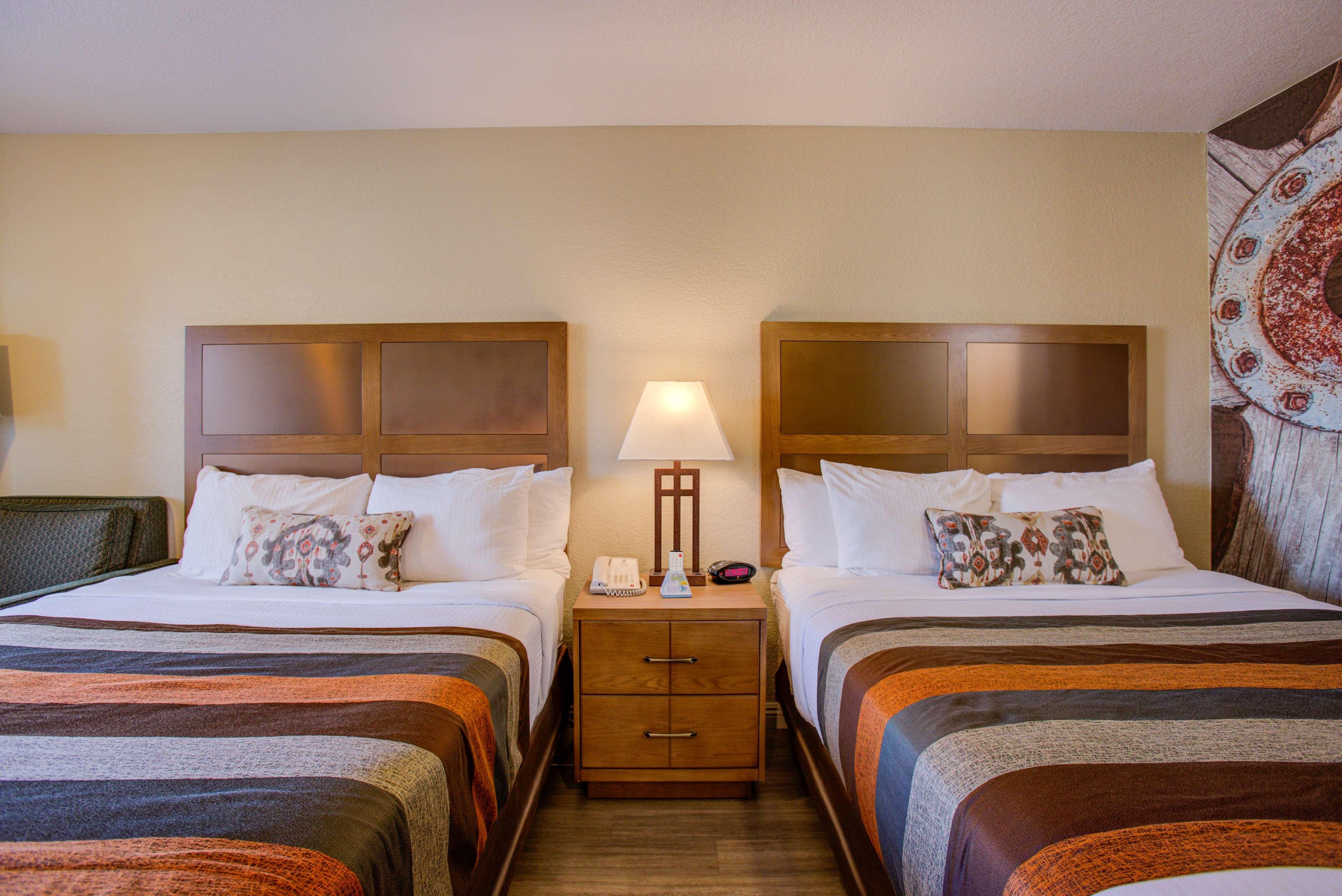 Western Sandman Hotel